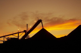 image of the news Glencore mulling move to NY listing; Posts FY loss on weak coal prices