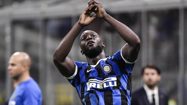ep 26 august 2019 italy milan inter milans romelu lukaku celebrates scoring his sides third goal