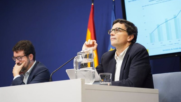 ep archivo   los secretarios de estado de trabajo y economia social joaquin perez rey y de seguridad