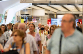 ep archivo pasajeros llegan al aeropuerto adolfo suarez madrid barajas ep archivo pasajeros llegan al aeropuerto adolfo suarez madrid barajas