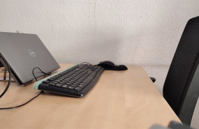 ep archivo   un escritorio vacio absentismo laboral