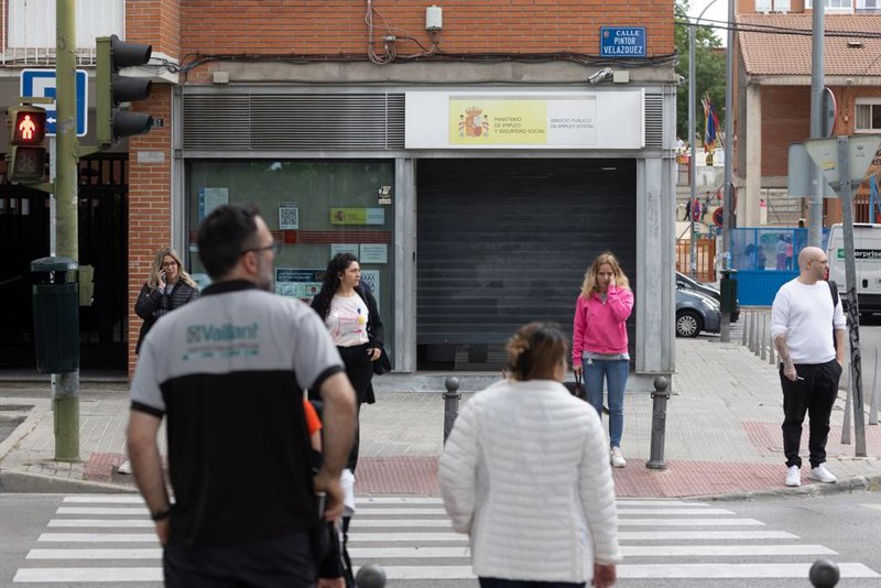El paro sube en 60.100 personas en el tercer trimestre, con récord de 22,3 millones de ocupados