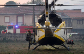 ep archivo varios bomberos forestales tratan de extinguir el fuego en lornis a 18 de septiembre de ep archivo varios bomberos forestales tratan de extinguir el fuego en lornis a 18 de septiembre de
