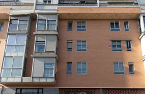 ep archivo   vista de un cartel en venta en un edificio en madrid espana
