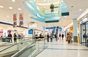 ep centro comercial de lar espana en vigo antes de decretarse el estado de alarma