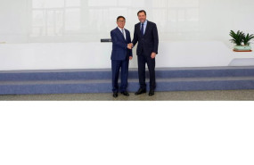 ep el ministro oscar puente junto a un directivo de gotion en las instalaciones de la compania en ep el ministro oscar puente junto a un directivo de gotion en las instalaciones de la compania en