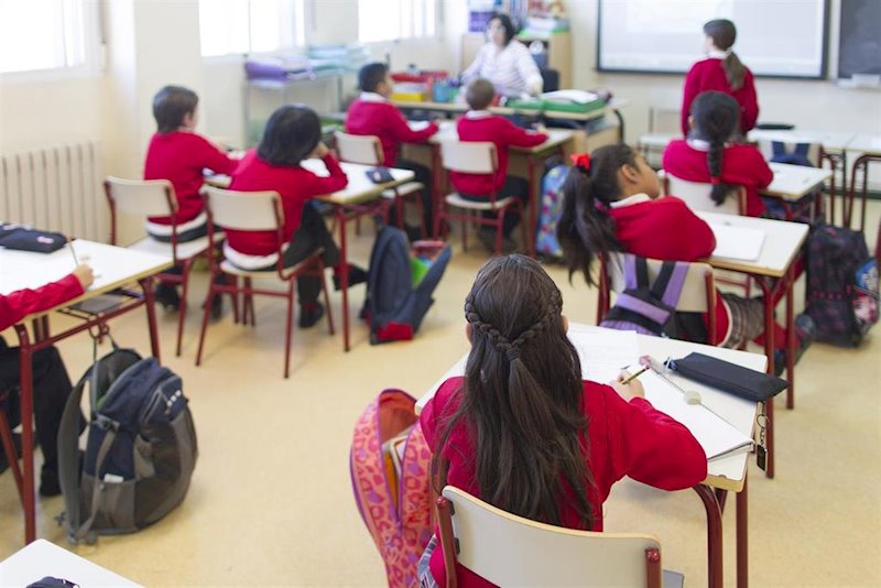 ep estudiantes en el aula de un colegio concertado de madrid