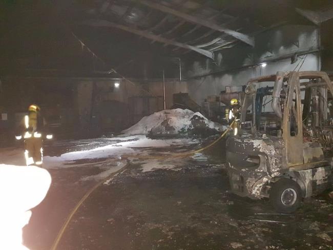 Interior de la fábrica de caucho de Crevillent | CONSORCIO PROVINCIAL DE BOMBEROS ep interiorla fabricacauchocrevillent