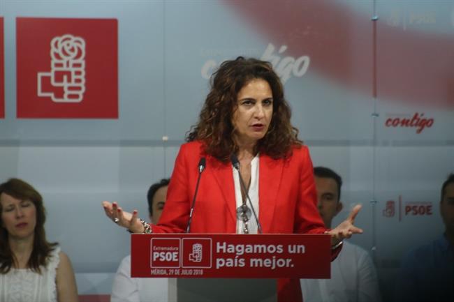 La ministra de Hacienda, María Jesús Montero, en un acto del PSOE en Mérida | PSOE ep la ministrahacienda maria jesus montero enactopsoemerida