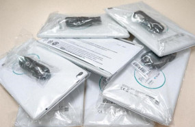 ep la red de voluntarios de colmenar entrega a los alumnos las tablets de la comunidad