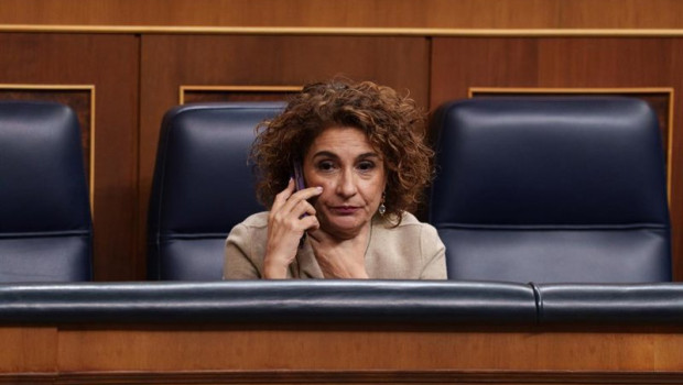 ep la vicepresidenta primera y ministra de hacienda maria jesus montero durante una sesion plenaria 20260218120405
