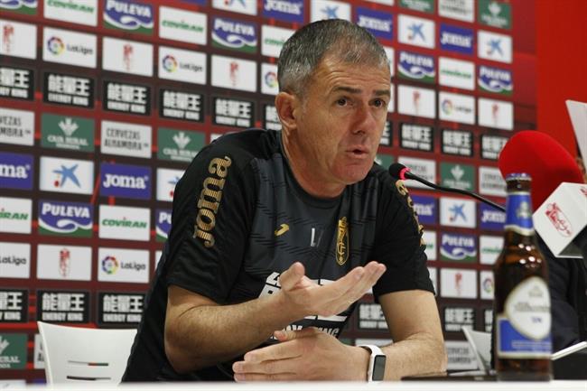 Lucas Alcaraz, entrenador del Granada | GRANADA CF ep lucas alcaraz entrenadorgranada