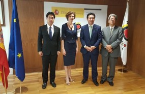 ep oliver recibeuna delegacion niponaturismo