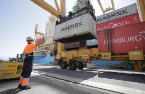 ep operaciones de estiba durante la escala tecnica de contenedores nexo maersk ep operaciones de estiba durante la escala tecnica de contenedores nexo maersk