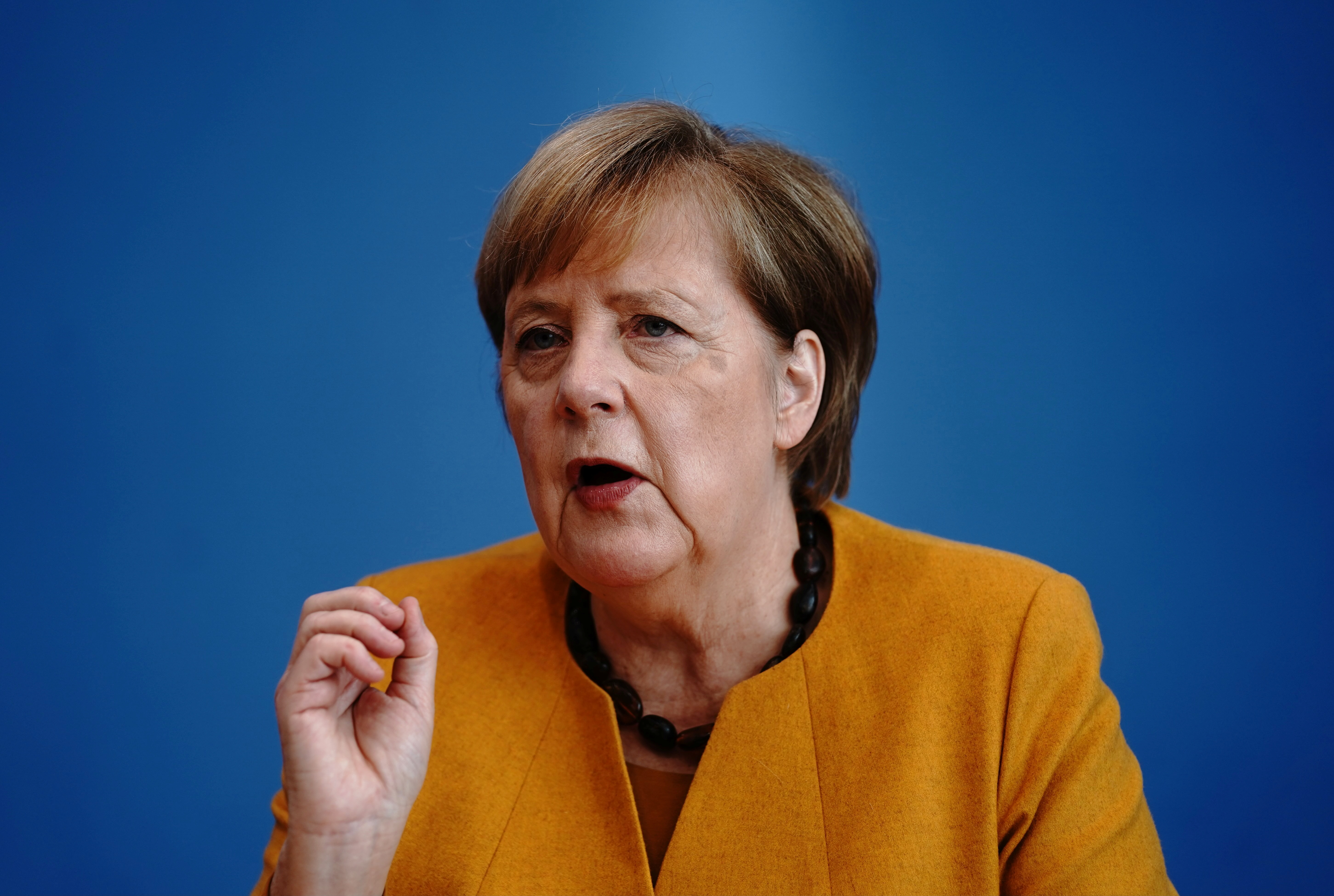 l-allemagne-entre-a-son-tour-en-reconfinement-partiel-merkel-en-appelle-a-la-responsabilite-de-tous