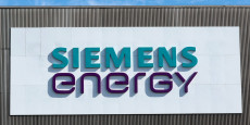 siemens energy anticipe une perte nette annuelle plus importante que prevu 