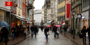 une rue commercante de constance dans le sud de l allemagne 