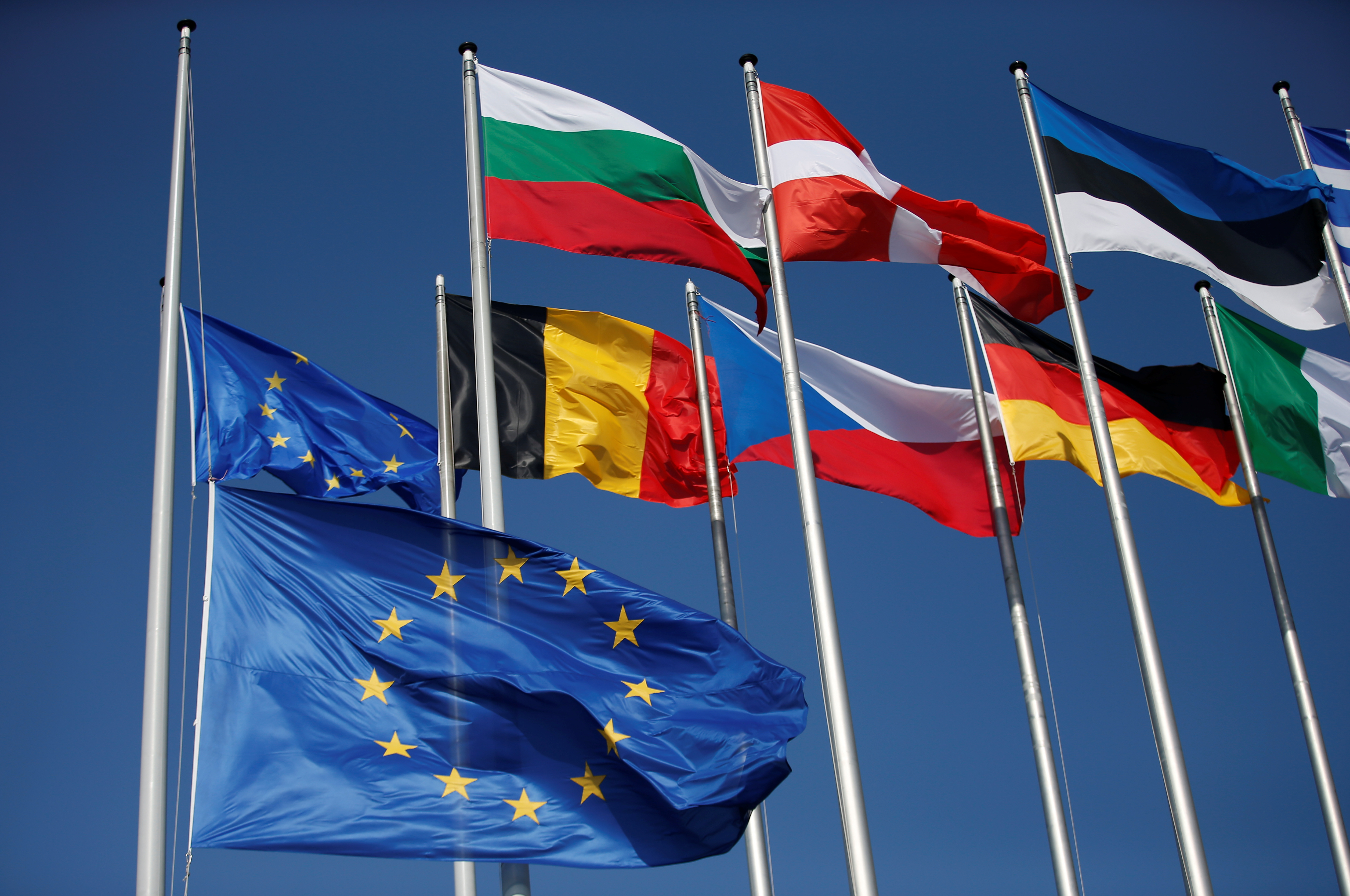 union-europeenne-bruxelles-ue-drapeau-flag 20200317103319