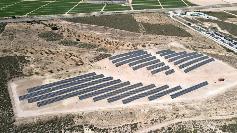 Archivo - EiDF Solar pondrá en operación 30 parques de generación eléctrica | EIDF SOLAR - Archivo ep archivo eidf solar pondra en operacion 30 parques de generacion electrica