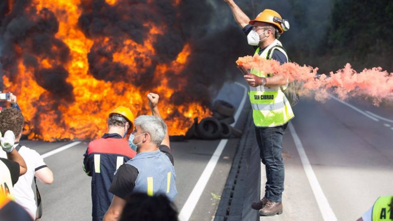 Archivo - San Cibrao, Lugo. Protesta de trabajadores de Alcoa este lunes | CARLOS CASTRO/EUROPA PRESS - Archivo ep archivo san cibrao lugo protesta de trabajadores de alcoa este lunes