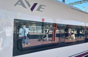 ep archivo   tren de alta velocidad entre asturias y madrid renfe ave avril