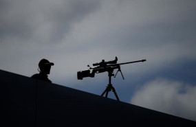 ep archivo   un francotirador se encarga de la seguridad durante el congreso del partido popular