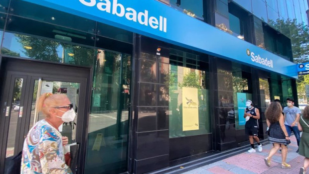ep archivo - una oficina del banco sabadell en madrid espana a 31 de julio de 2020