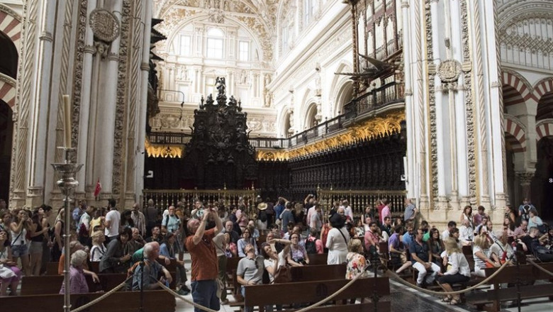 Córdoba.-Turismo.- Una encuesta de Sigma Dos para el Cabildo da un notable alto | CABILDO CATEDRAL DE CÓRDOBA ep cordoba-turismo- una encuestasigmaparacabildo danotable alto