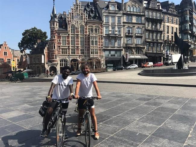David y Loumkoua en su viaje por Europa | @DELAFRONTERAALCORAZON ep davidloumkouasu viajeeuropa