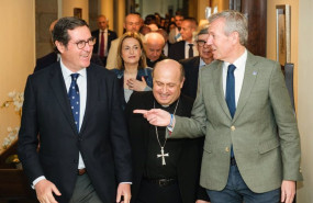 ep el presidente de la ceoe antonio garamendi el arzobispo de santiago francisco jose prieto y el