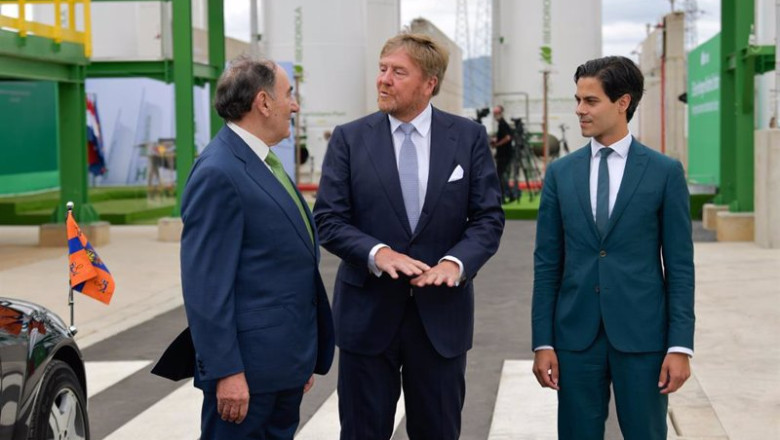 ep el rey de paises bajos guillermo alejandro conoce de la mano de ignacio sanchez galan la planta ep el rey de paises bajos guillermo alejandro conoce de la mano de ignacio sanchez galan la planta
