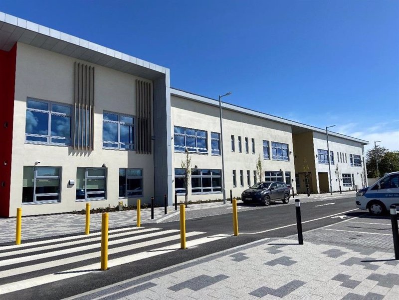 OHLA finaliza el tercer centro escolar de los 4 que construye en Irlanda por 75 millones