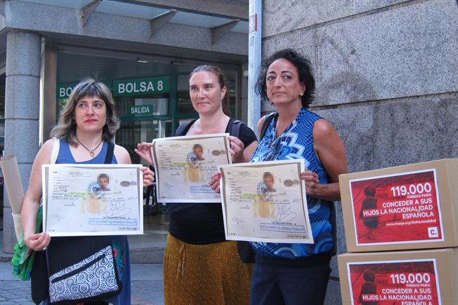 Familias de acogida piden la nacionalidad para sus hijos ante el Registro | EUROPA PRESS ep familiasacogida pidennacionalidadsus hijosregistro
