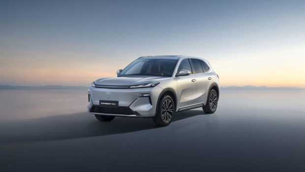 ep geely anuncia 9 modelos para los proximos tres anos y alcanzar 100 puntos de venta en 2027