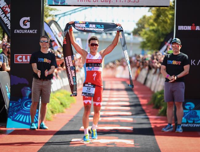 Gómez Noya, campeón del mundo de medio Ironman | PRENSA GÓMEZ NOYA ep gomez noya campeonmundomedio ironman