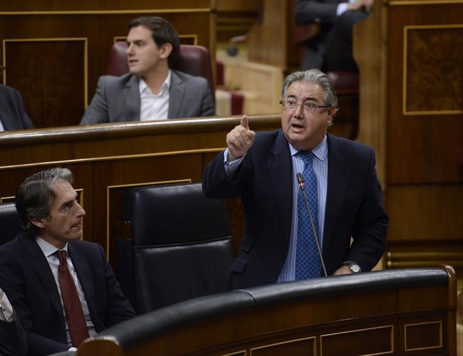 El ministro Juan Ignacio Zoido, en la sesión de control | EUROPA PRESS ep ministro juan ignacio zoido ensesioncontrol 20180124102601