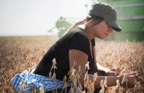 ep mujer en el campo