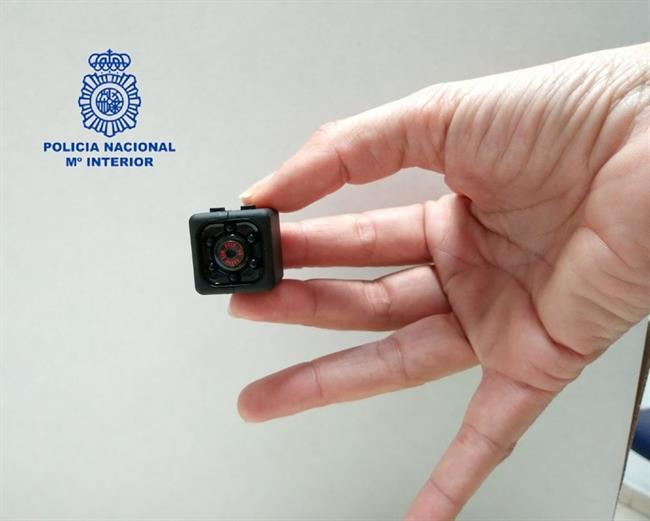 Nota De Prensa Y Fotografía:"La Policía Nacional Detiene A Un Hombre Como Presun | POLICÍA NACIONAL ep notaprensafotografiala policia nacional detieneun hombrepresun