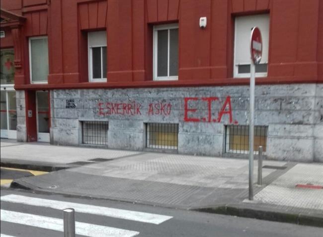 Pintadas dando gracias a ETA | PP ep pintadas dando graciaseta