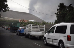 ep vecinos huyen del volcan en el municipio de el paso la palma a 22 de septiembre de 2021 en la