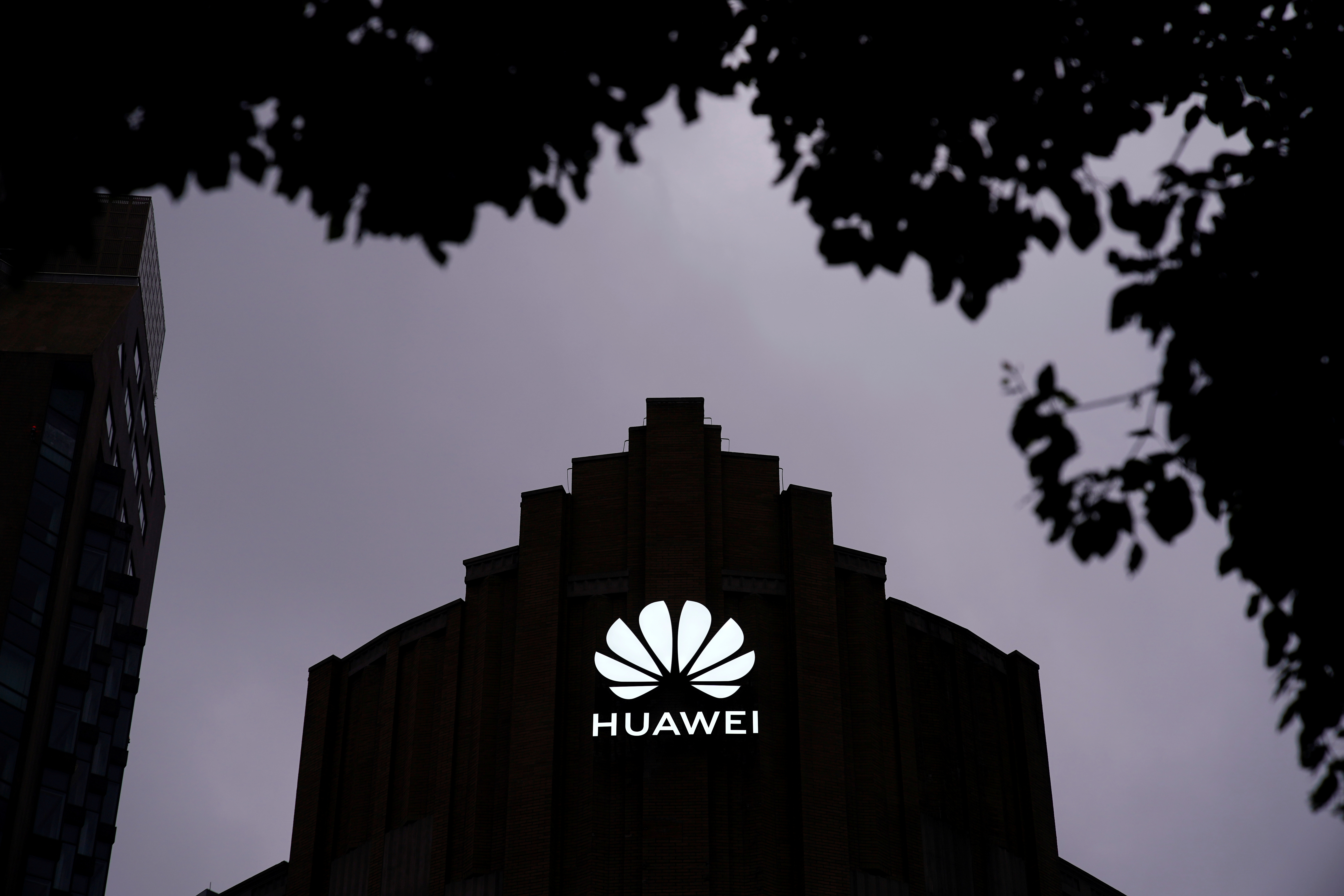 huawei-au-nombre-des-entreprises-soutenues-par-l-armee-chinoise