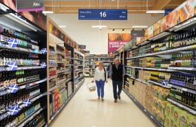 Tesco, retail, supermarkets Tesco, retail, supermarkets