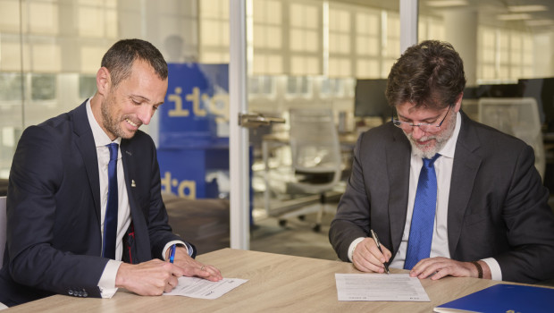 dekra e itg firma de acuerdo de colaboracin 