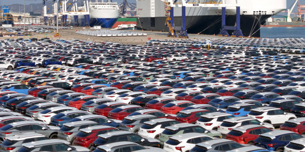des voitures destinees a l exportation dans un terminal du port de yantai 