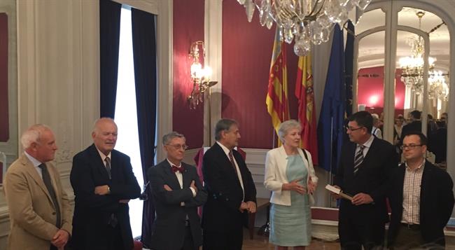 Actos en las Corts con la presencia de Carmen Negrín, nieta de Juan Negrín | TWITTER CORTS VALENCIANES ep actoslas cortsla presenciacarmen negrin nietajuan negrin