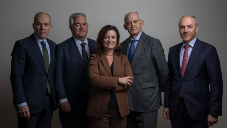 Archivo - De izda a dcha, socios fundadores de Atl Capital y Abante: Joaquín Casasús, Santiago Satrústegui, Gadea de la Viuda, Jorge Sanz y Guillermo Aranda. | ABANTE - Archivo ep archivo de izda a dcha socios fundadores de atl capital y abante joaquin casasus santiago