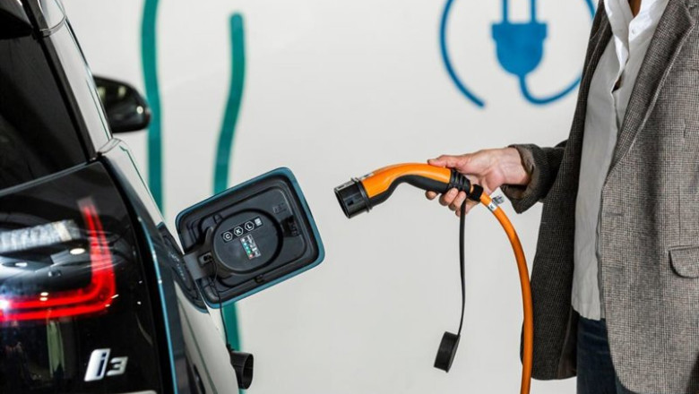Archivo - El Gobierno aprueba la deducción del 15% en la compra de electrificados y puntos de recarga | AYUNTAMIENTO DE BARCELONA - Archivo ep archivo el gobierno aprueba la deduccion del 15 en la compra de electrificados y puntos de