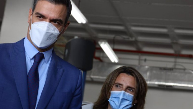 ep archivo   el presidente del gobierno pedro sanchez y la vicepresidenta tercera y ministra para la