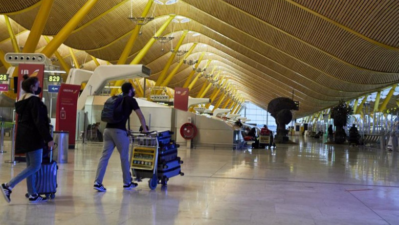 Archivo - Interior de la terminal T4 del Aeropuerto Madrid-Barajas | Jesús Hellín - Europa Press - Archivo ep archivo - interior de la terminal t4 del aeropuerto madrid-barajas