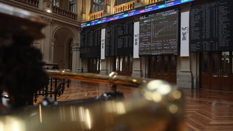ep archivo   paneles del palacio de la bolsa a 19 de julio de 2022 en madrid espana